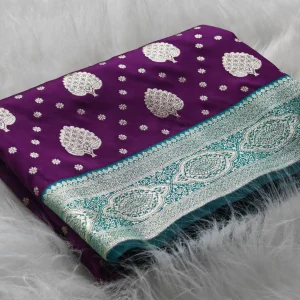 Kanak Banarasi Semi Satin Silk Saree contrast border closeup